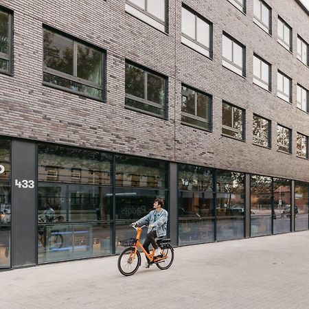 For Students Studying In Barcelona Only - Stunning Spacious Studios And Private Rooms At Pallars Student Accommodation Kültér fotó