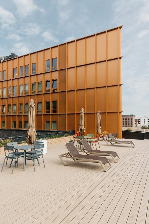 For Students Studying In Barcelona Only - Stunning Spacious Studios And Private Rooms At Pallars Student Accommodation Kültér fotó