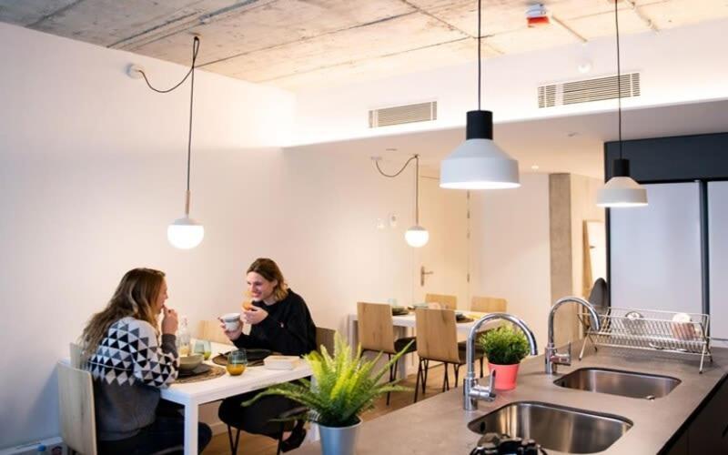For Students Studying In Barcelona Only - Stunning Spacious Studios And Private Rooms At Pallars Student Accommodation Kültér fotó